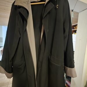 Women's Black Trench Coat with Beige Lining